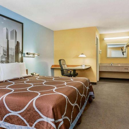Hotel Super 8 By Wyndham Findlay Zewnętrze zdjęcie